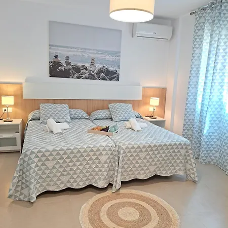 Tres J Villa Málaga